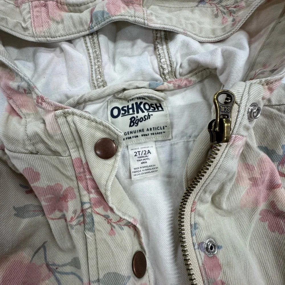 Toddler Oshkosh jacket - size 2T - Picture 2 of 2